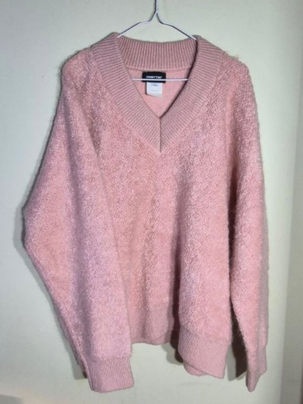 DONOTTAG Pink Oversized Fuzzy V-Neck Sweater - Size L/ XL / Slouchy Knit